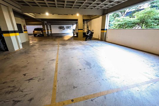 Garagem de apartamento para alugar com 3 quartos, 250m² em Buritis, Belo Horizonte