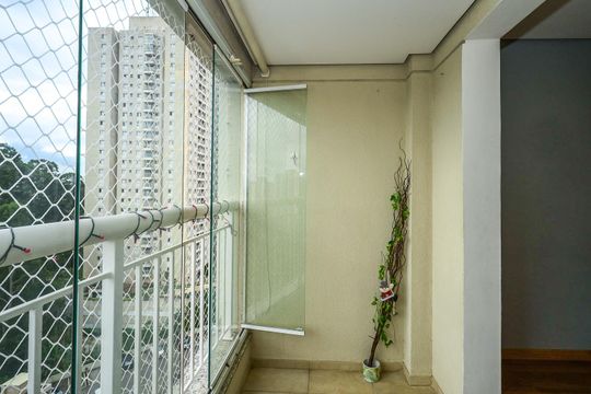 Varanda de apartamento à venda com 2 quartos, 72m² em Jardim Henriqueta, Taboão da Serra