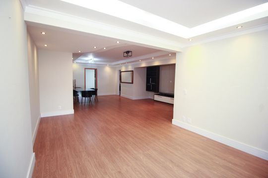 Sala de apartamento para alugar com 3 quartos, 174m² em Jardim, Santo André