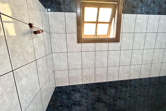 Banheiro da Suíte de casa para alugar com 3 quartos, 180m² em Cidade Parque Alvorada, Guarulhos