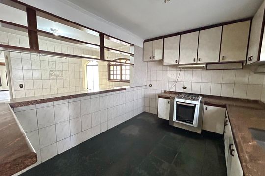 Cozinha de casa para alugar com 3 quartos, 180m² em Cidade Parque Alvorada, Guarulhos