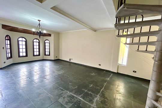 Casa para alugar com 3 quartos, 180m² em Cidade Parque Alvorada, Guarulhos