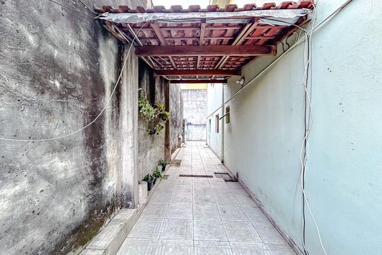 Garagem de casa para alugar com 3 quartos, 133m² em Vila Aricanduva, São Paulo