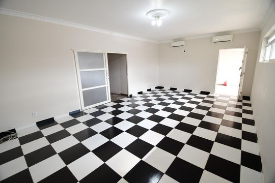 Sala 1 de casa à venda com 3 quartos, 250m² em Jardim Chapadão, Campinas