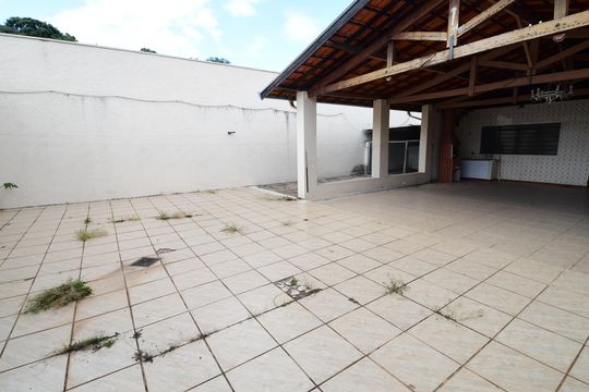 Quintal de casa à venda com 3 quartos, 250m² em Jardim Chapadão, Campinas