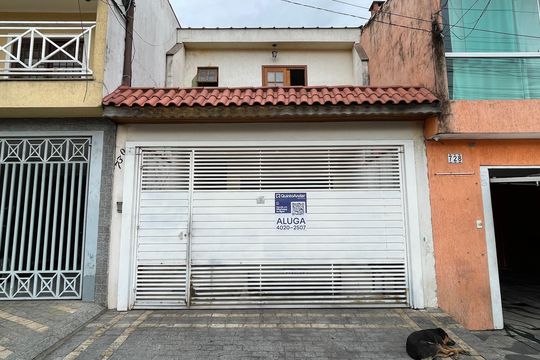 Fachada + Placa de casa à venda com 4 quartos, 250m² em Parque Savoi City, São Paulo