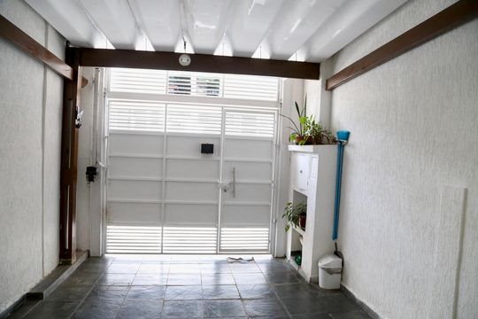 Garagem de casa à venda com 2 quartos, 100m² em Jardim São Luís, São Paulo