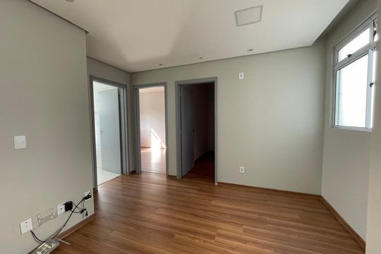 Apartamento à venda com 2 quartos, 57m² em Diehl, Novo Hamburgo