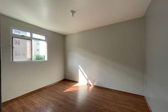 Apartamento à venda com 2 quartos, 57m² em Diehl, Novo Hamburgo