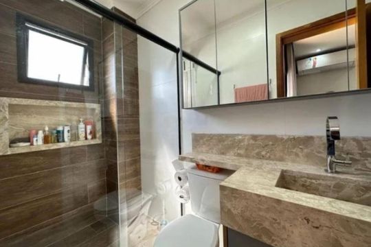 Casa à venda com 4 quartos, 190m² em Vila Carrão, São Paulo