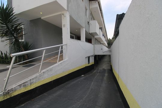 Garagem de casa de condomínio à venda com 3 quartos, 75m² em Taquara, Rio de Janeiro