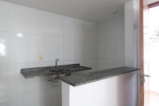 Cozinha de casa de condomínio à venda com 3 quartos, 75m² em Taquara, Rio de Janeiro