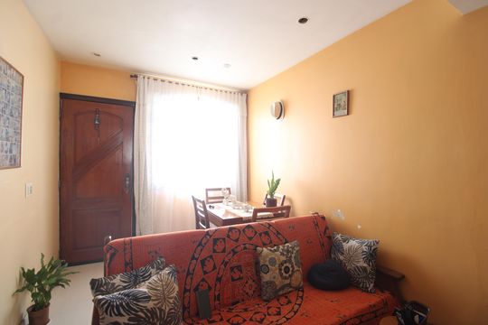 Sala de casa de condomínio à venda com 2 quartos, 61m² em Taquara, Rio de Janeiro