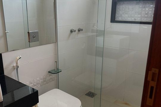 Casa de Condomínio para alugar com 3 quartos, 270m² em Laranjeiras, Uberlândia