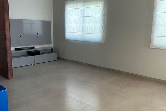 Casa de Condomínio para alugar com 3 quartos, 270m² em Laranjeiras, Uberlândia