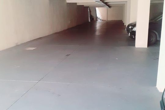Garagem de casa de condomínio à venda com 2 quartos, 78m² em Vila Granada, São Paulo