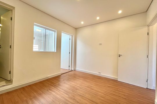 Suite de casa à venda com 3 quartos, 100m² em Vila Guarani (zona Sul), São Paulo