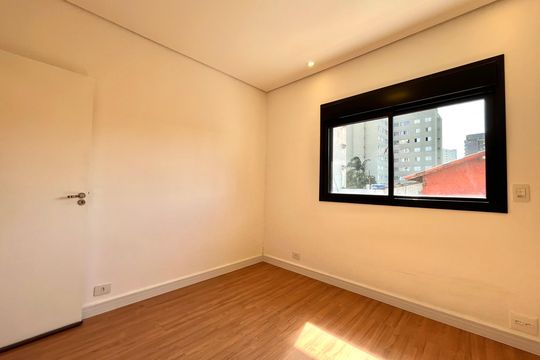 Quarto 2 de casa à venda com 3 quartos, 100m² em Vila Guarani (zona Sul), São Paulo