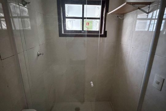 Banheiro de apartamento para alugar com 1 quarto, 50m² em Associacao Sobradinho, São Paulo
