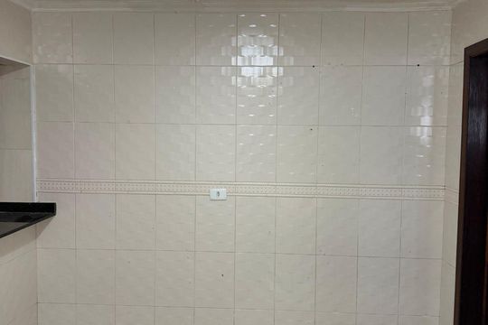Cozinha de apartamento para alugar com 1 quarto, 50m² em Associacao Sobradinho, São Paulo