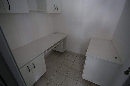 Area de serviço de apartamento para alugar com 3 quartos, 95m² em Buritis, Belo Horizonte