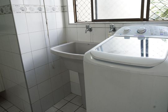 Lavanderia de apartamento à venda com 3 quartos, 86m² em Vila Pedro Moreira, Guarulhos