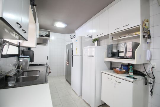 Cozinha de apartamento para alugar com 4 quartos, 162m² em Vila Andrade, São Paulo