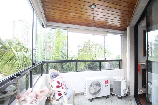 Varanda da Sala de apartamento para alugar com 4 quartos, 162m² em Vila Andrade, São Paulo