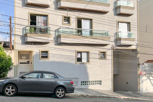 Fachada + plaquinha de apartamento à venda com 2 quartos, 80m² em Nova Gerti, São Caetano do Sul