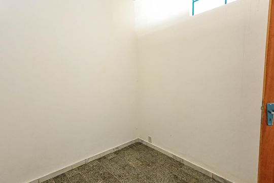 Quarto 1 de apartamento para alugar com 2 quartos, 45m² em Lagoinha, Belo Horizonte
