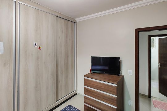 Casa para alugar com 5 quartos, 190m² em Jardim dos Comerciários, Belo Horizonte
