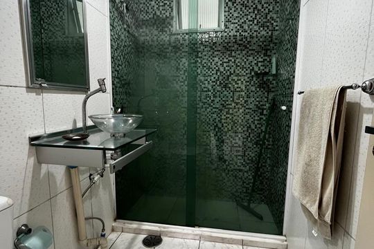 Banheiro de apartamento para alugar com 3 quartos, 75m² em Vila Prel, São Paulo
