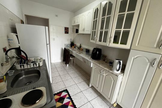 Cozinha de apartamento para alugar com 3 quartos, 75m² em Vila Prel, São Paulo