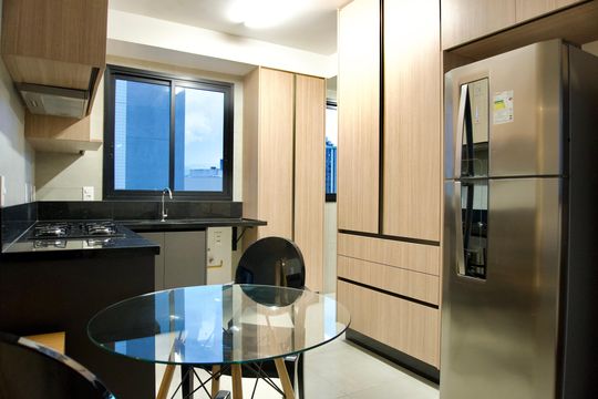 Cozinha de apartamento para alugar com 2 quartos, 65m² em Lourdes, Belo Horizonte
