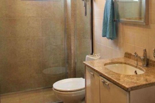 Banheiro de casa para alugar com 2 quartos, 100m² em Igara, Canoas
