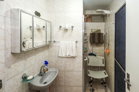 Banheiro de apartamento à venda com 2 quartos, 58m² em Vila Moinho Velho, São Paulo