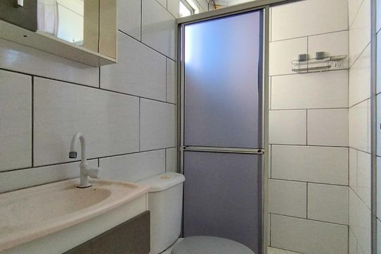 Banheiro de apartamento para alugar com 2 quartos, 50m² em Hamburgo Velho, Novo Hamburgo
