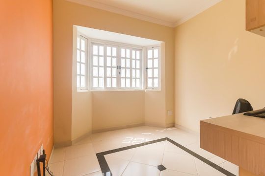 Escritório 1 de casa para alugar com 4 quartos, 240m² em Alto Ipiranga, Mogi das Cruzes