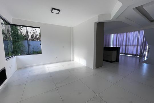 Casa de Condomínio para alugar com 5 quartos, 259m² em Trindade, Florianópolis