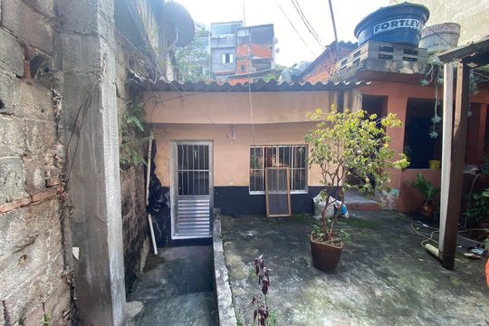Quintal - Casa 3 de casa à venda com 4 quartos, 300m² em Jardim Vergueiro (sacoma), São Paulo
