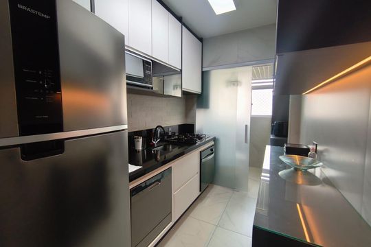 Cozinha de apartamento à venda com 3 quartos, 71m² em Vila Lucia, São Paulo
