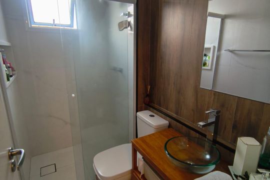 Banheiro de apartamento à venda com 3 quartos, 71m² em Vila Lucia, São Paulo