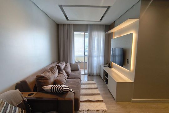 Apartamento à venda com 3 quartos, 71m² em Vila Lucia, São Paulo