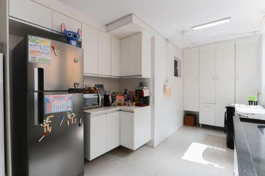 Cozinha e área de serviço de apartamento à venda com 3 quartos, 98m² em Casa Verde, São Paulo
