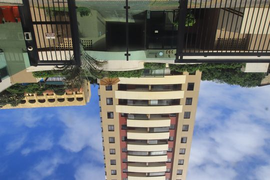 Fachada do bloco de apartamento para alugar com 3 quartos, 100m² em Pituaçu, Salvador