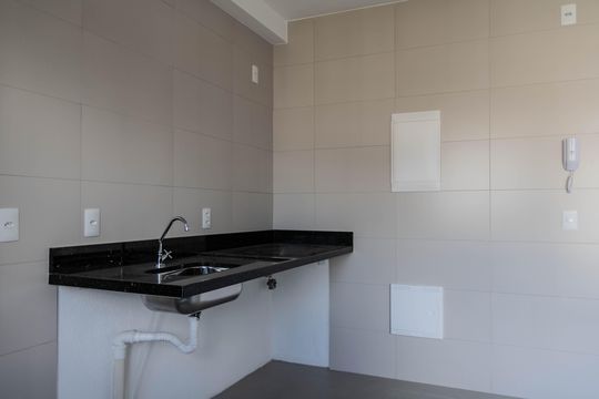 Cozinha de apartamento à venda com 3 quartos, 72m² em Buritis, Belo Horizonte