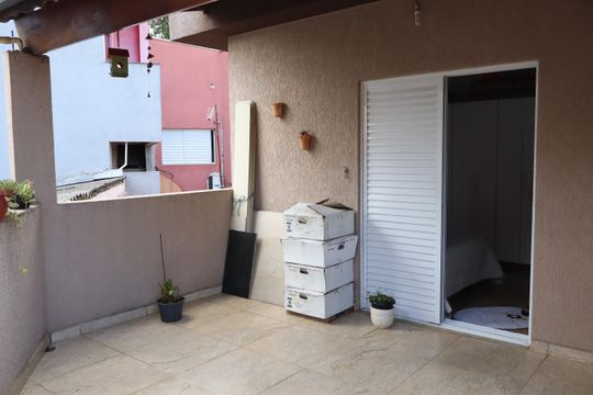 Varanda quarto 1 de casa à venda com 3 quartos, 172m² em Vila Bela, São Paulo