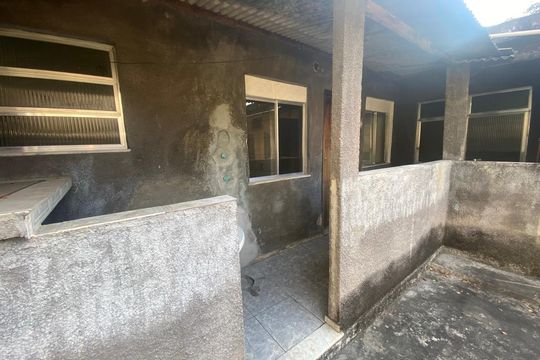 Casa para alugar com 2 quartos, 70m² em Heliópolis, Belford Roxo