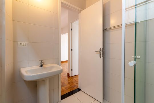 Banheiro de apartamento à venda com 1 quarto, 60m² em Vila Buarque, São Paulo