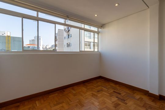 Quarto de apartamento à venda com 1 quarto, 60m² em Vila Buarque, São Paulo